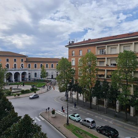 Lc Gramsci Guest House Self Check-In Pisa Exteriör bild