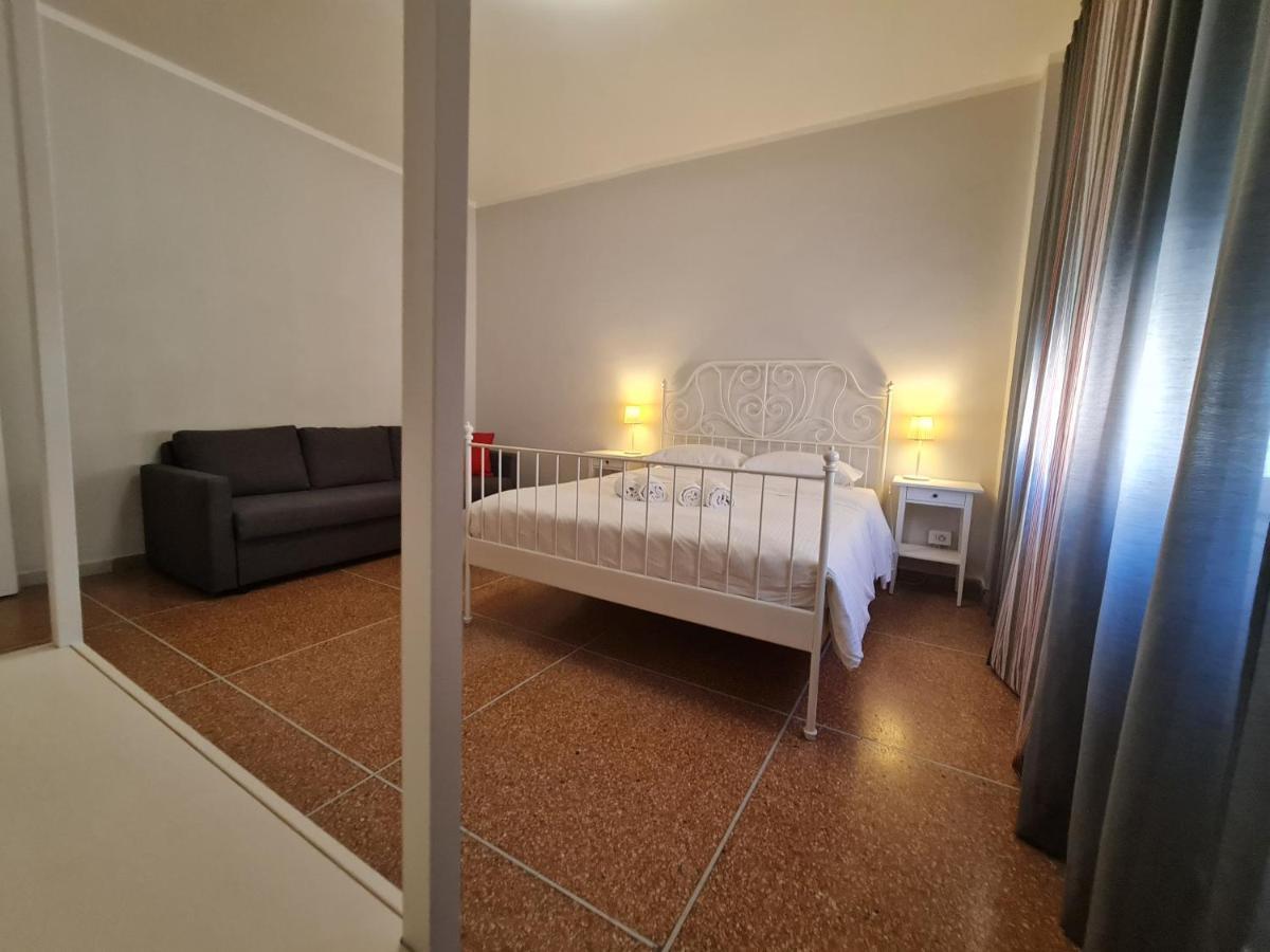Lc Gramsci Guest House Self Check-In Pisa Exteriör bild